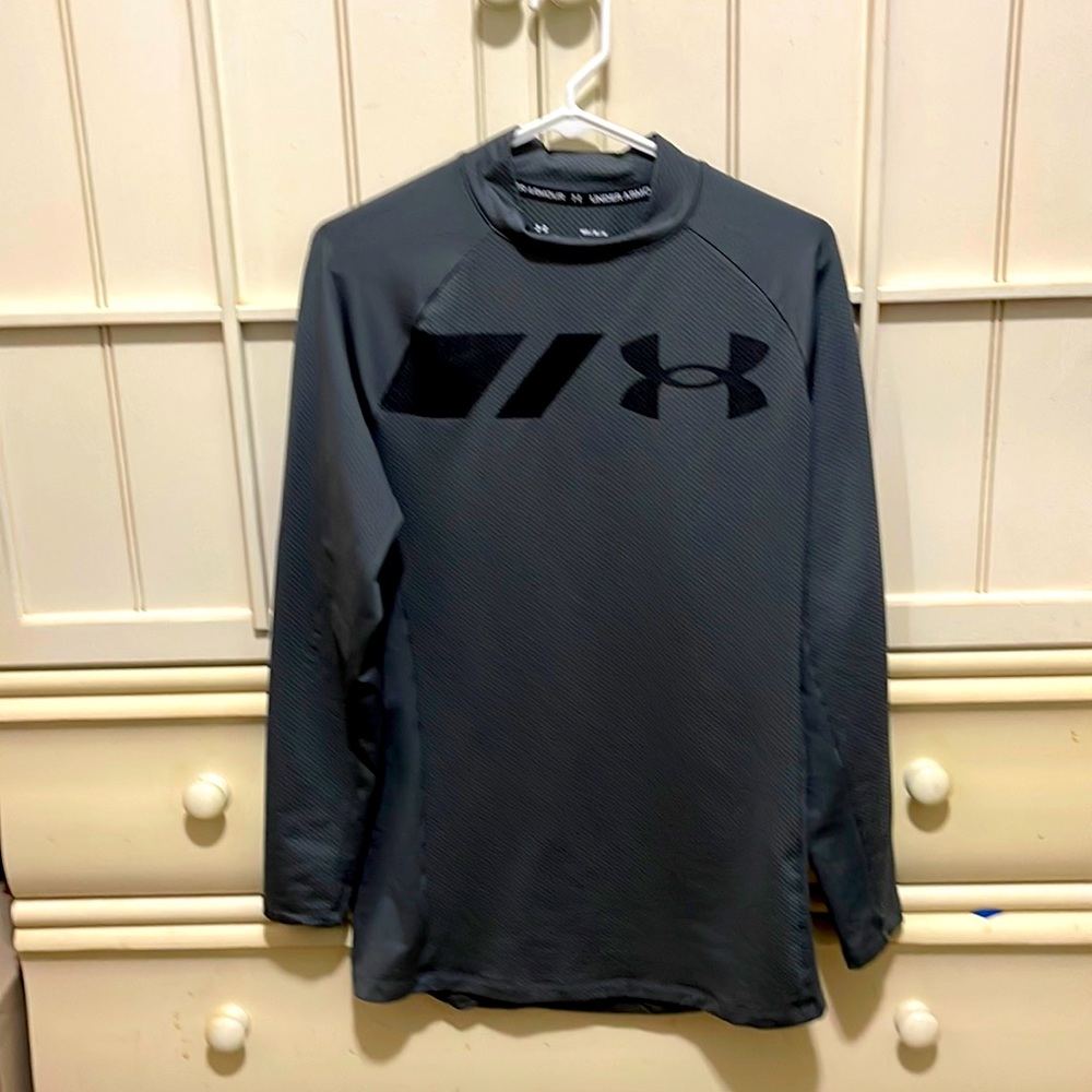 Mens long sleeve athletic shirt